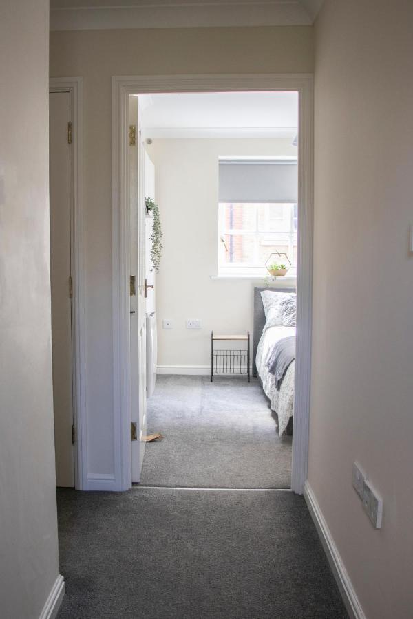 Lovely 3-Bedroom Apartment In Colchester Esterno foto