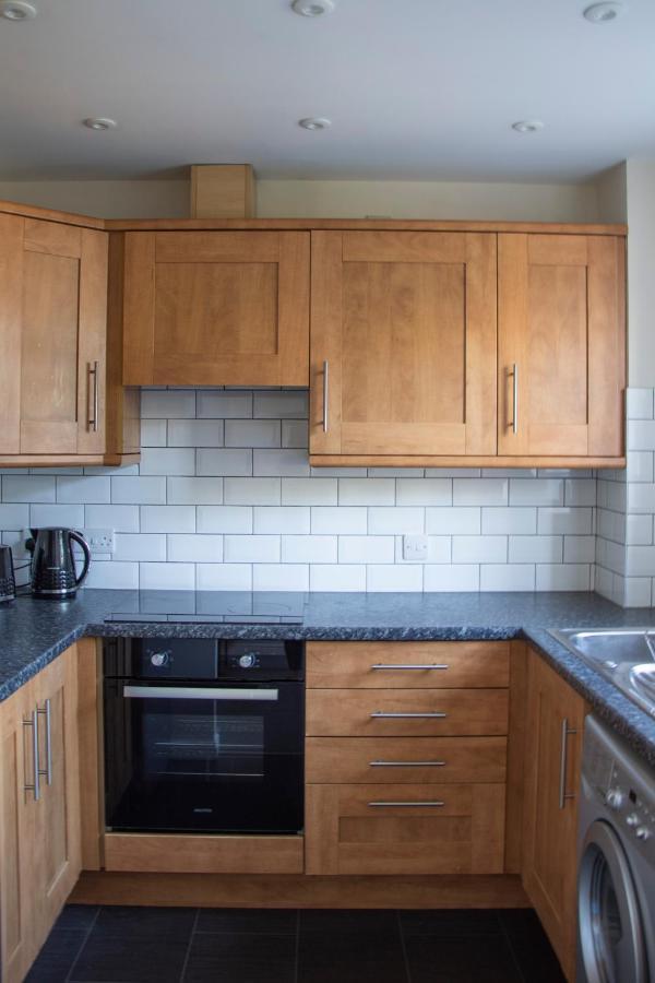 Lovely 3-Bedroom Apartment In Colchester Esterno foto